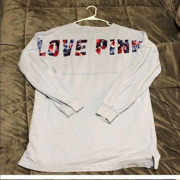 Victoria's Secret Tops - Really cute Victoria secret sweatshirt